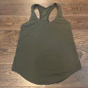 Lululemon Tank (2)